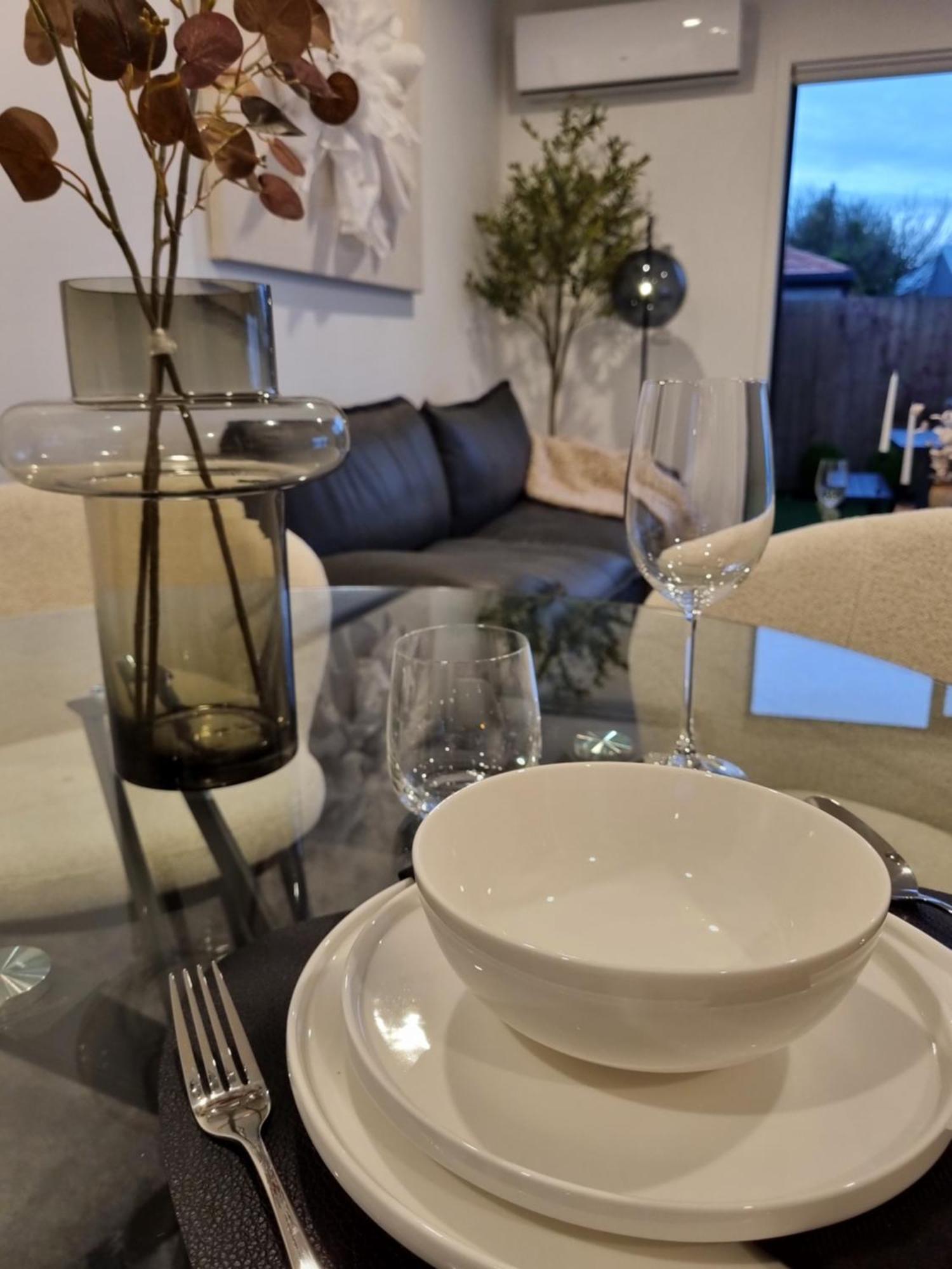 Appartamento Cloud Nine Elegant Escape Awaits Christchurch Esterno foto