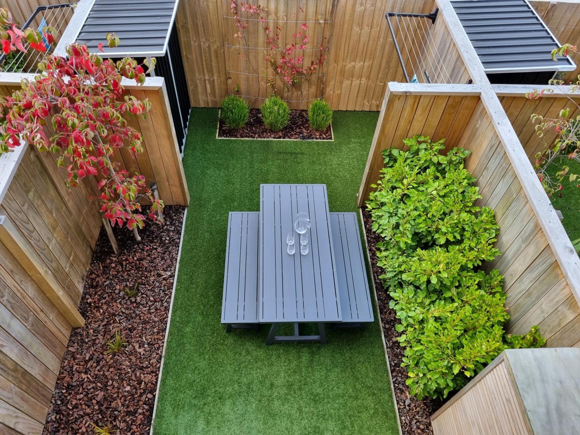 Appartamento Cloud Nine Elegant Escape Awaits Christchurch Esterno foto